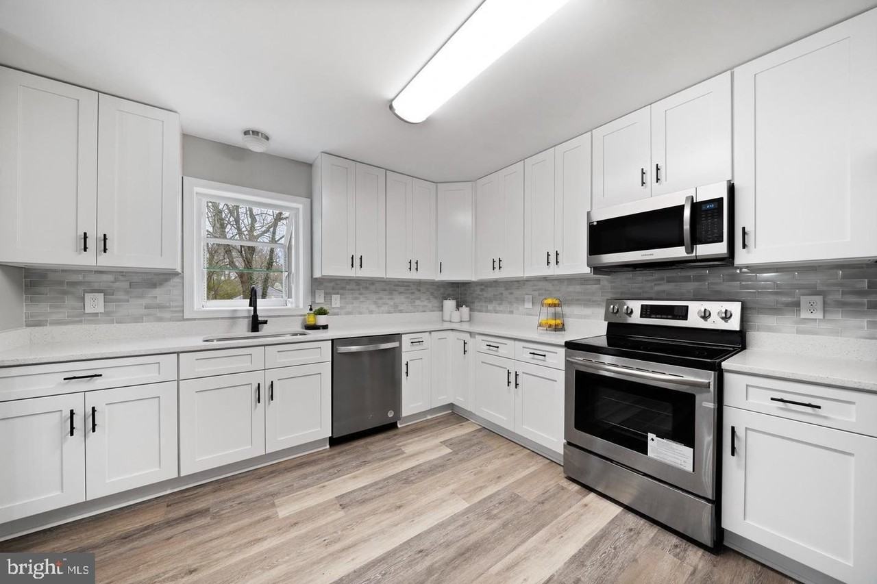 45867 Broun Ter - Photo 4 of 12