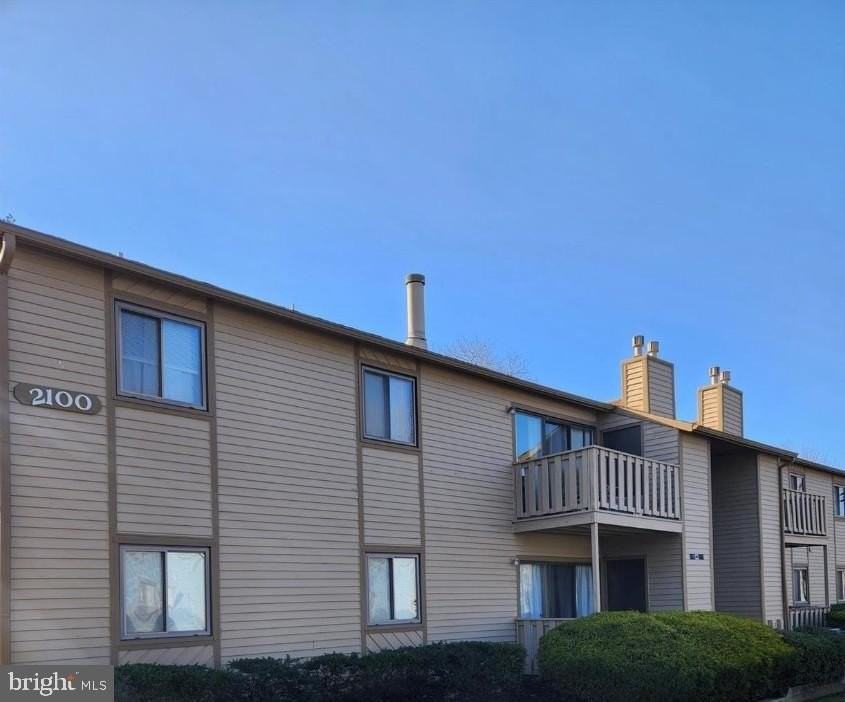 2115 Woodhollow Dr - Photo 2 of 26