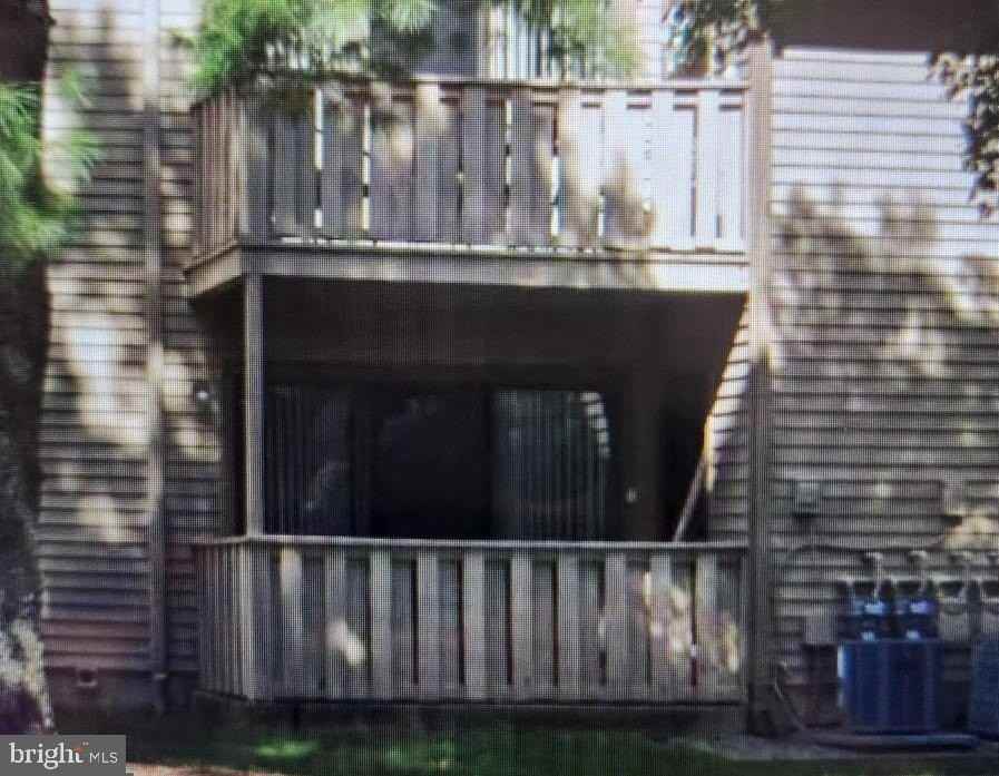 2115 Woodhollow Dr - Photo 3 of 26