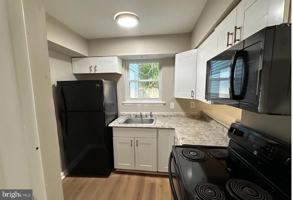 featured image of 574 W Loch Lomond Dr