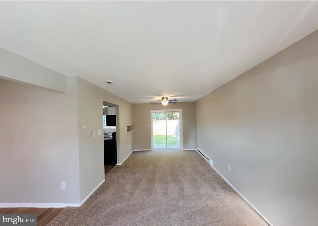 574 W Loch Lomond Dr - Photo 3 of 11