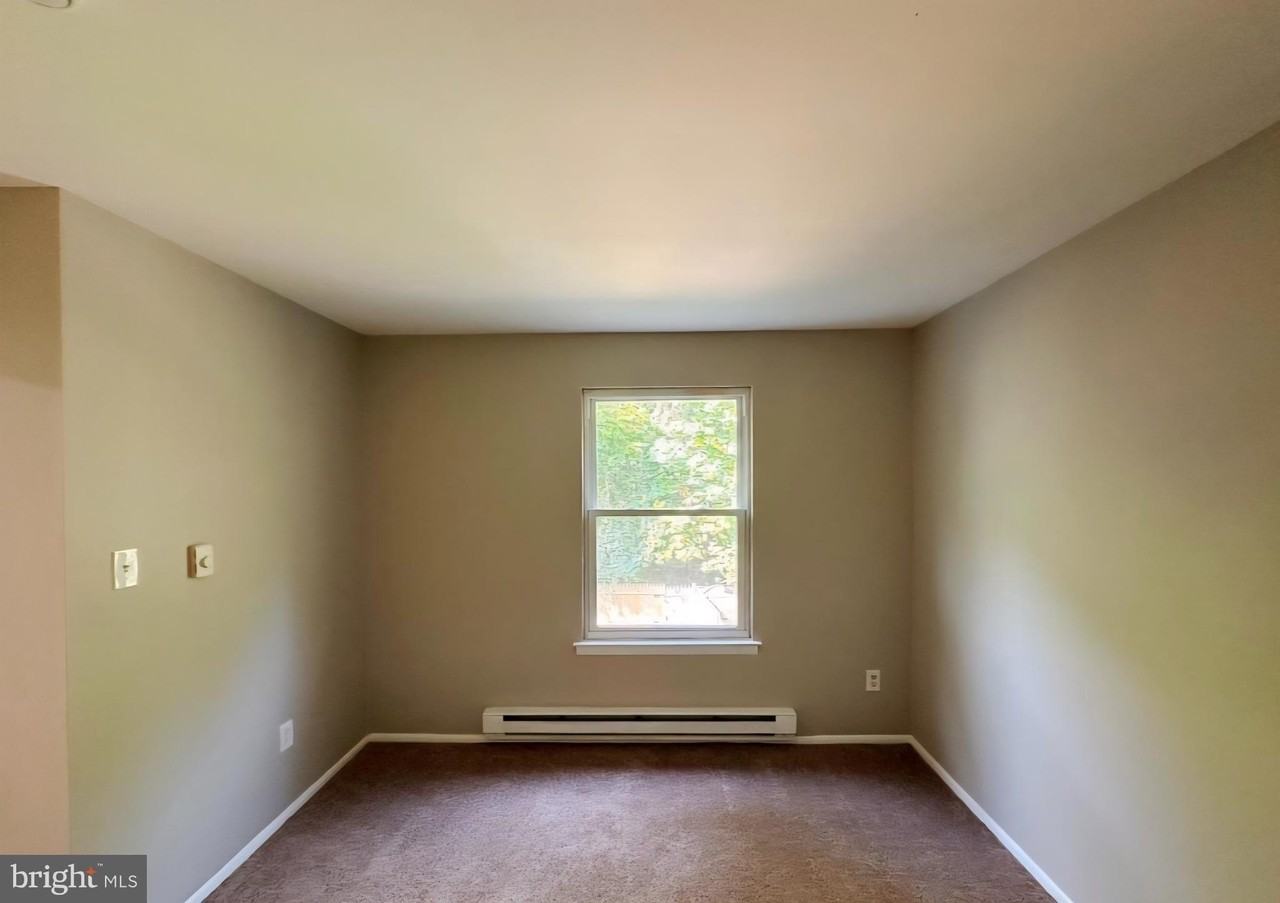 574 W Loch Lomond Dr - Photo 7 of 11