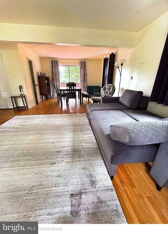 409 Swarthmore Rd - Photo 7 of 14