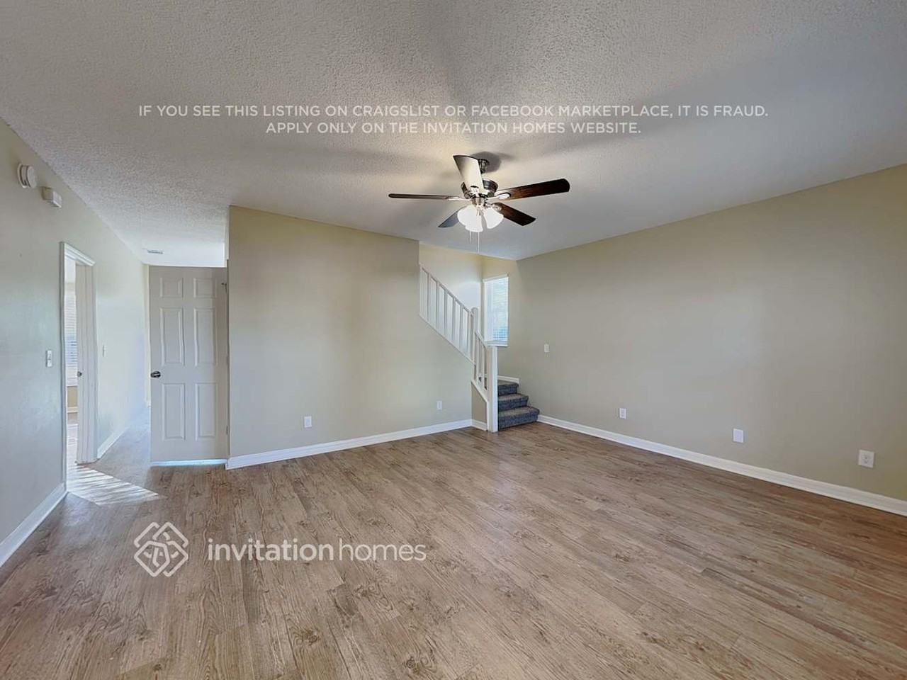 4204 Forest Island Dr - Photo 4 of 19