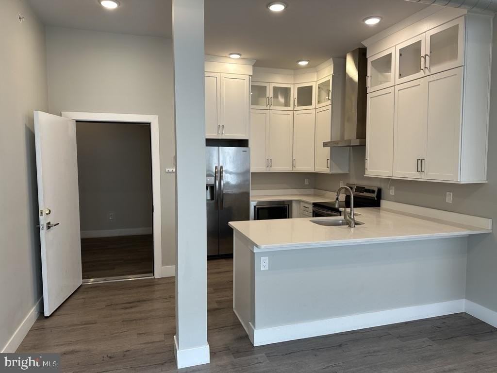 907 Leland St Apt 2b #2B - Photo 5 of 19