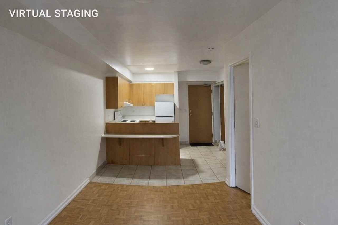 126 Dundas St E - Photo 3 of 8