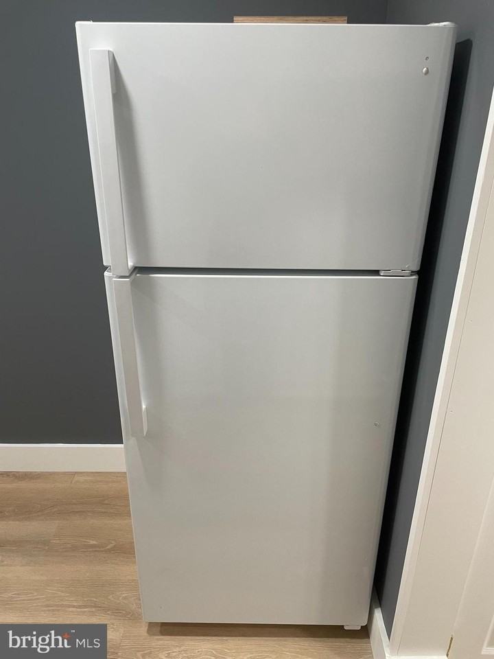 8917 Old Courthouse Rd - Photo 4 of 17