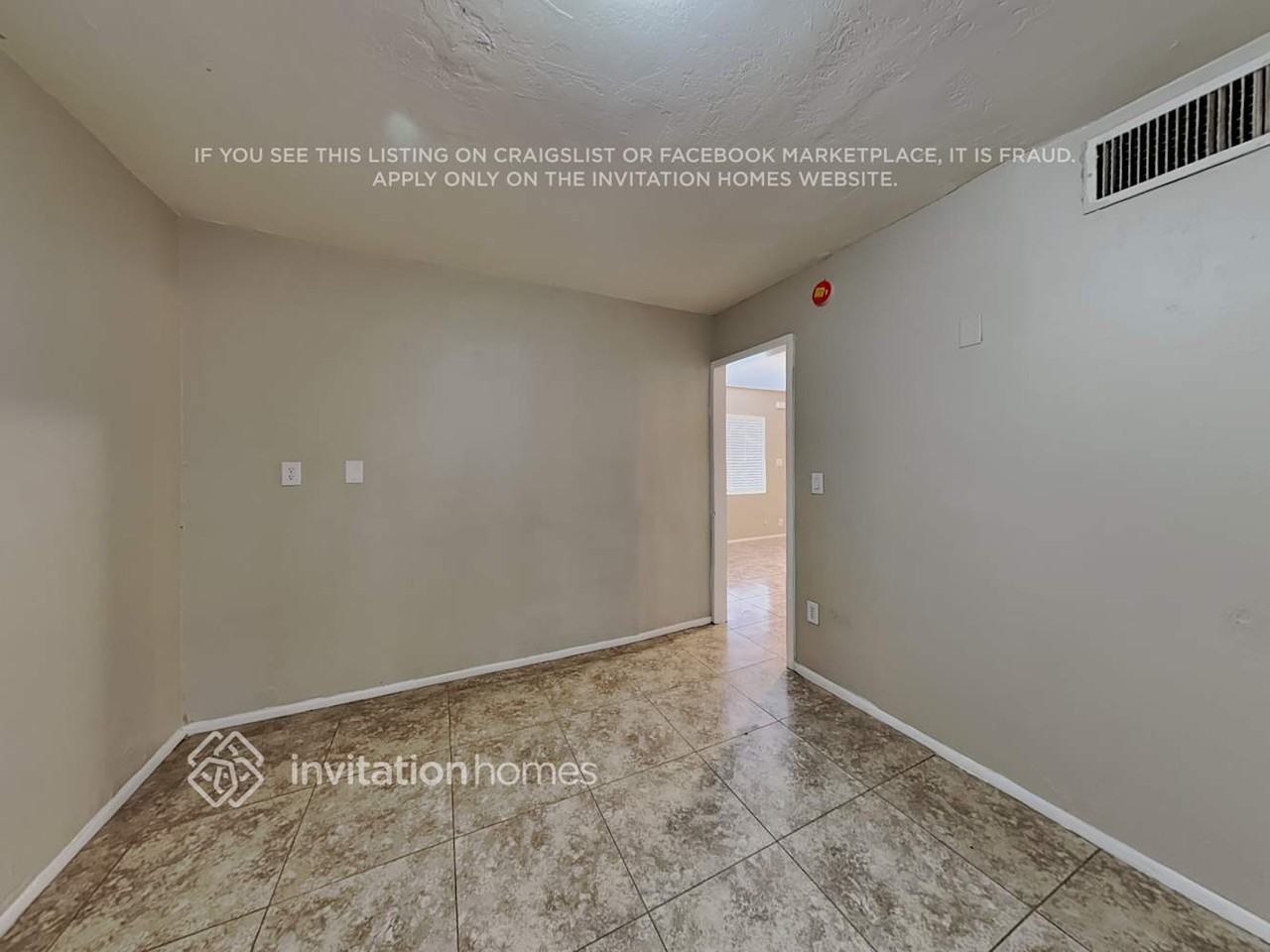 2039 E Osborn Rd - Photo 7 of 18