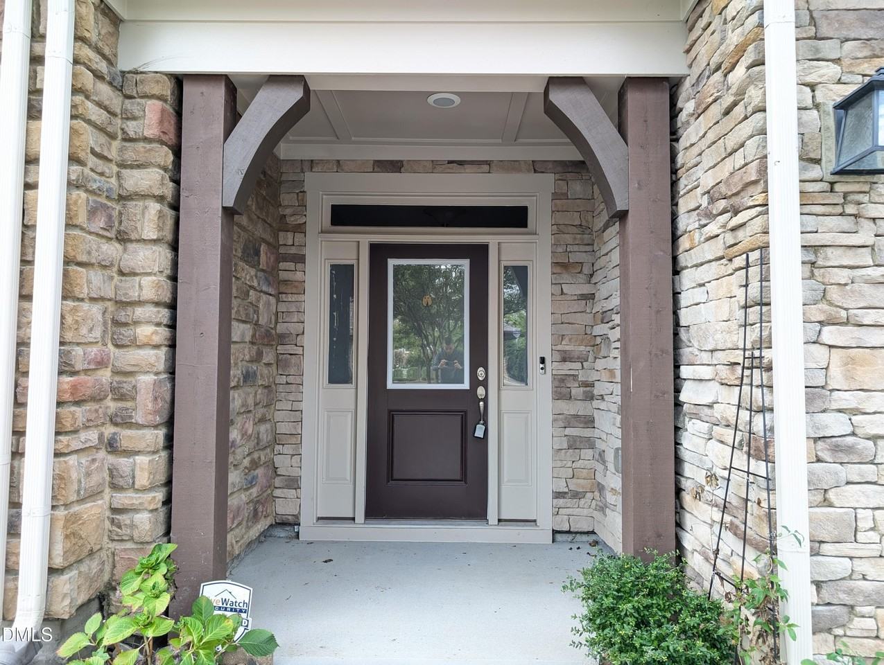 467 Methven Grove Dr - Photo 4 of 37