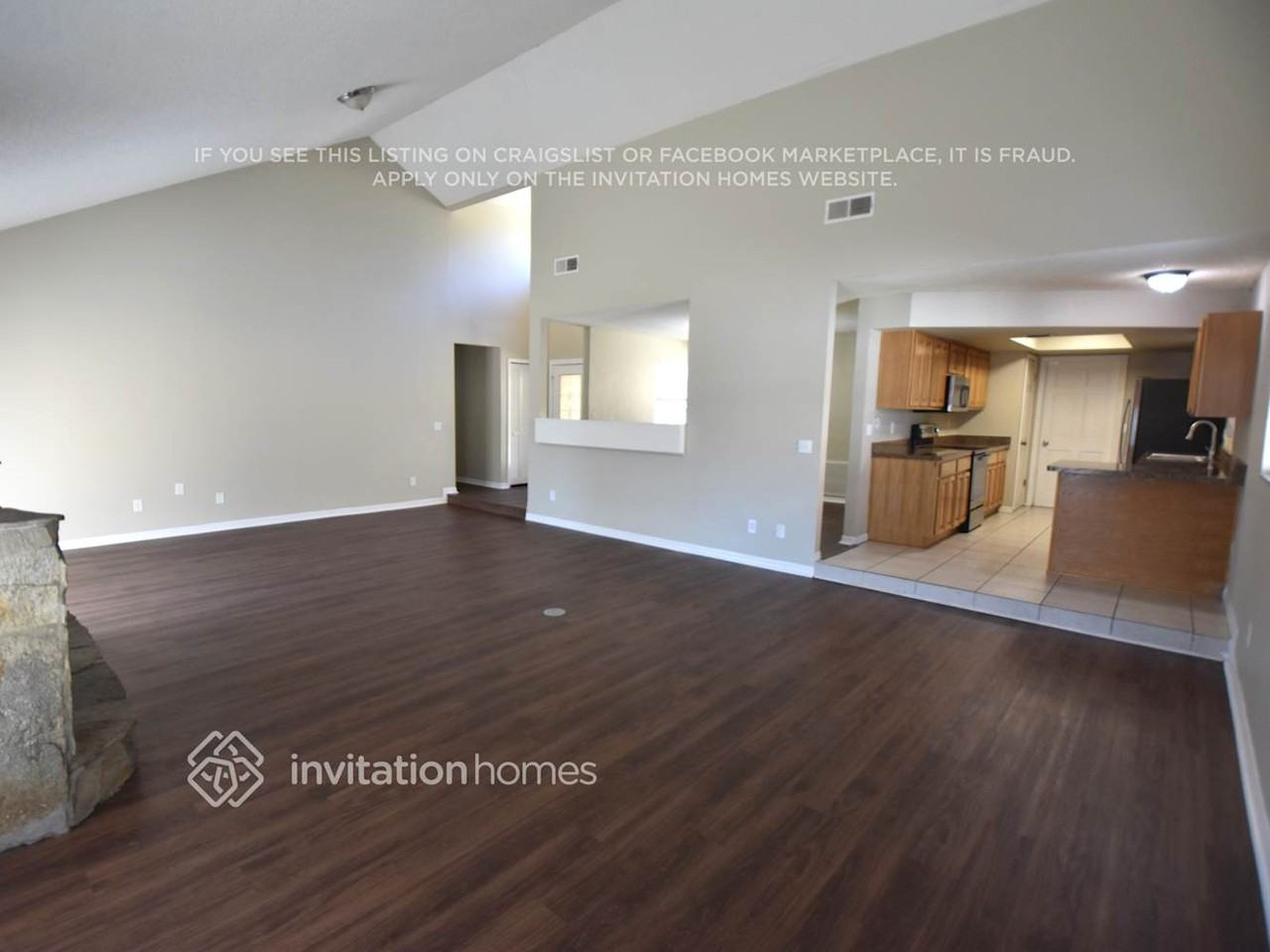 1737 Grand Oak Dr - Photo 4 of 13