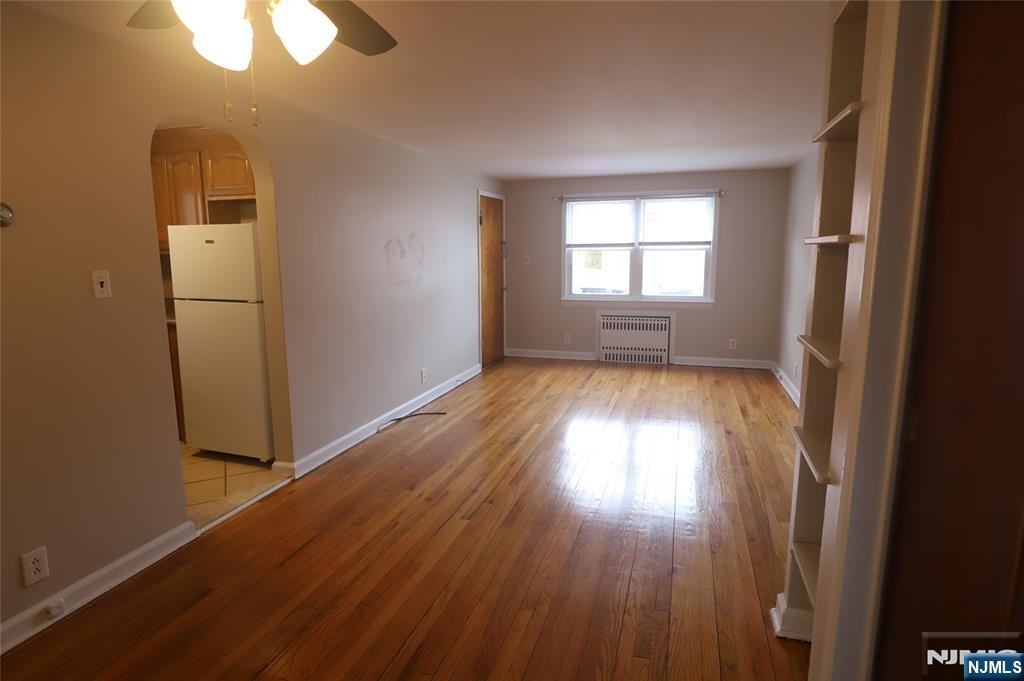 46 Beech St ##1r - Photo 4 of 4