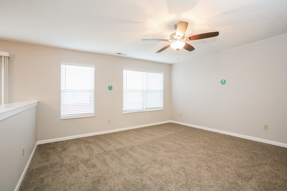 2208 Rossington Ln - Photo 4 of 15