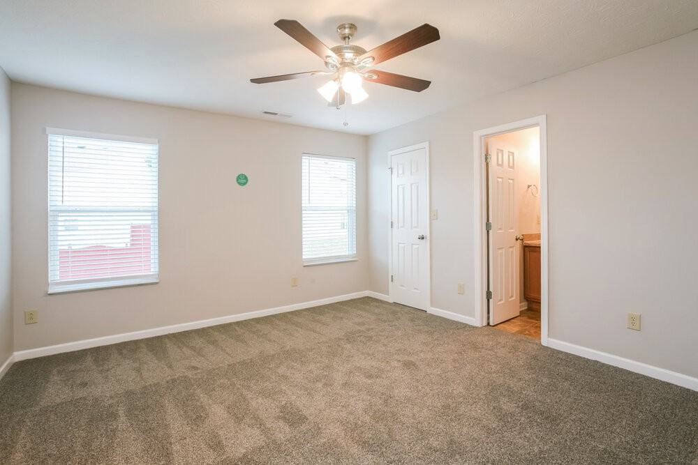 2208 Rossington Ln - Photo 7 of 15