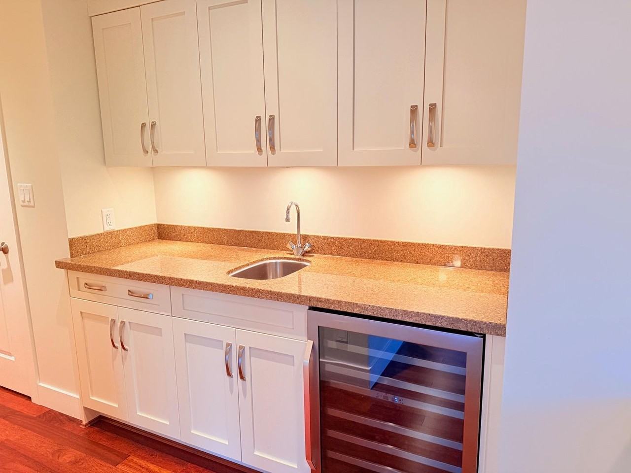 760 Ocean Crest Drive - Photo 6 of 31