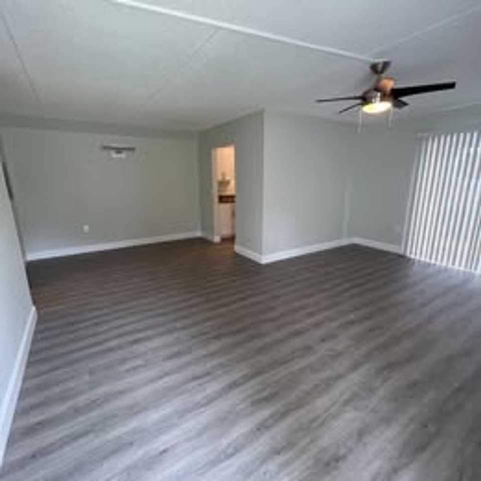 3232 On Fruitville - Photo 4 of 26