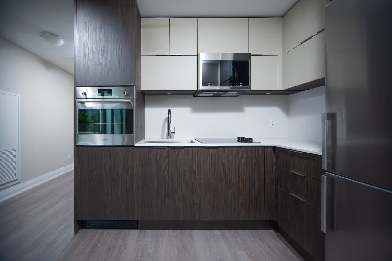 Yonge St & Davisville Ave #219 - Photo 4 of 10