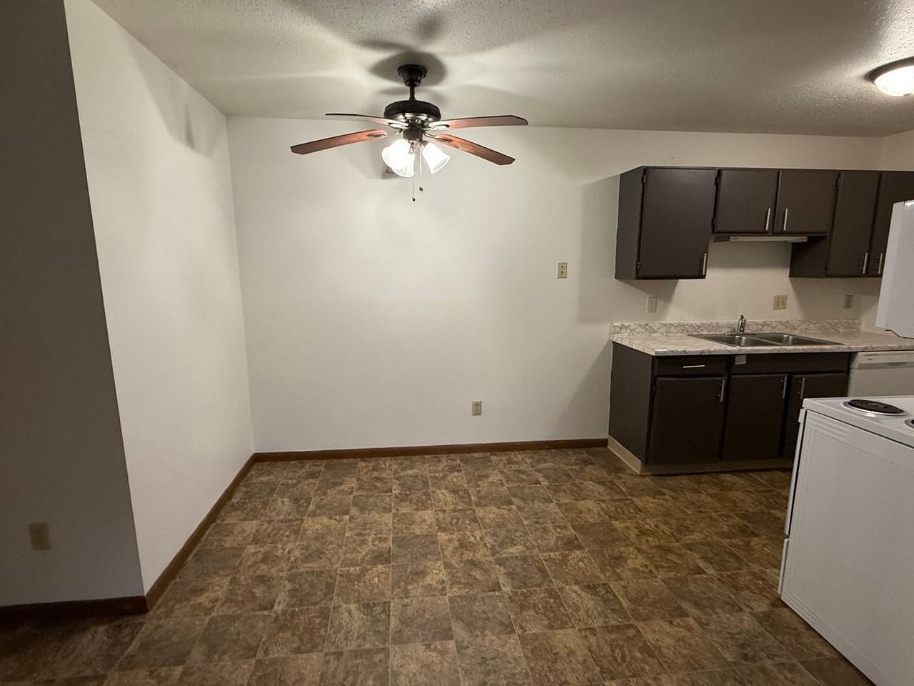 1308 28th Ave S - Photo 5 of 14