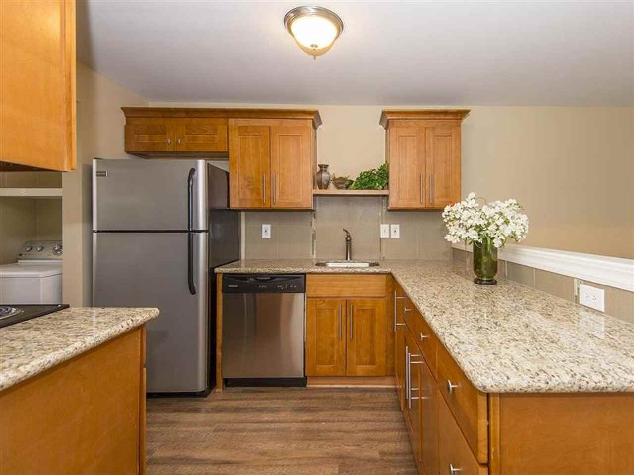 College Park Apartments - Photo 7 of 17