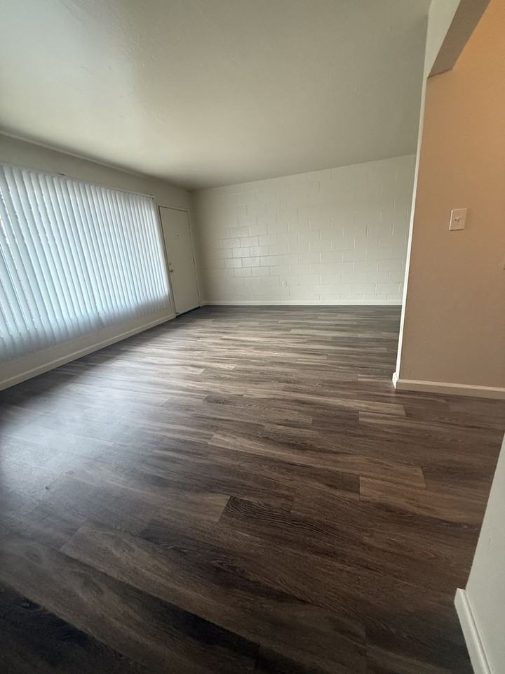 Del Nido Apartments - Photo 7 of 11