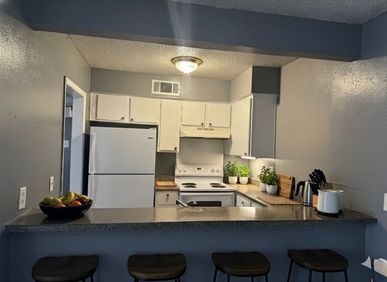 Spanish Village Apartments - Photo 3 of 15