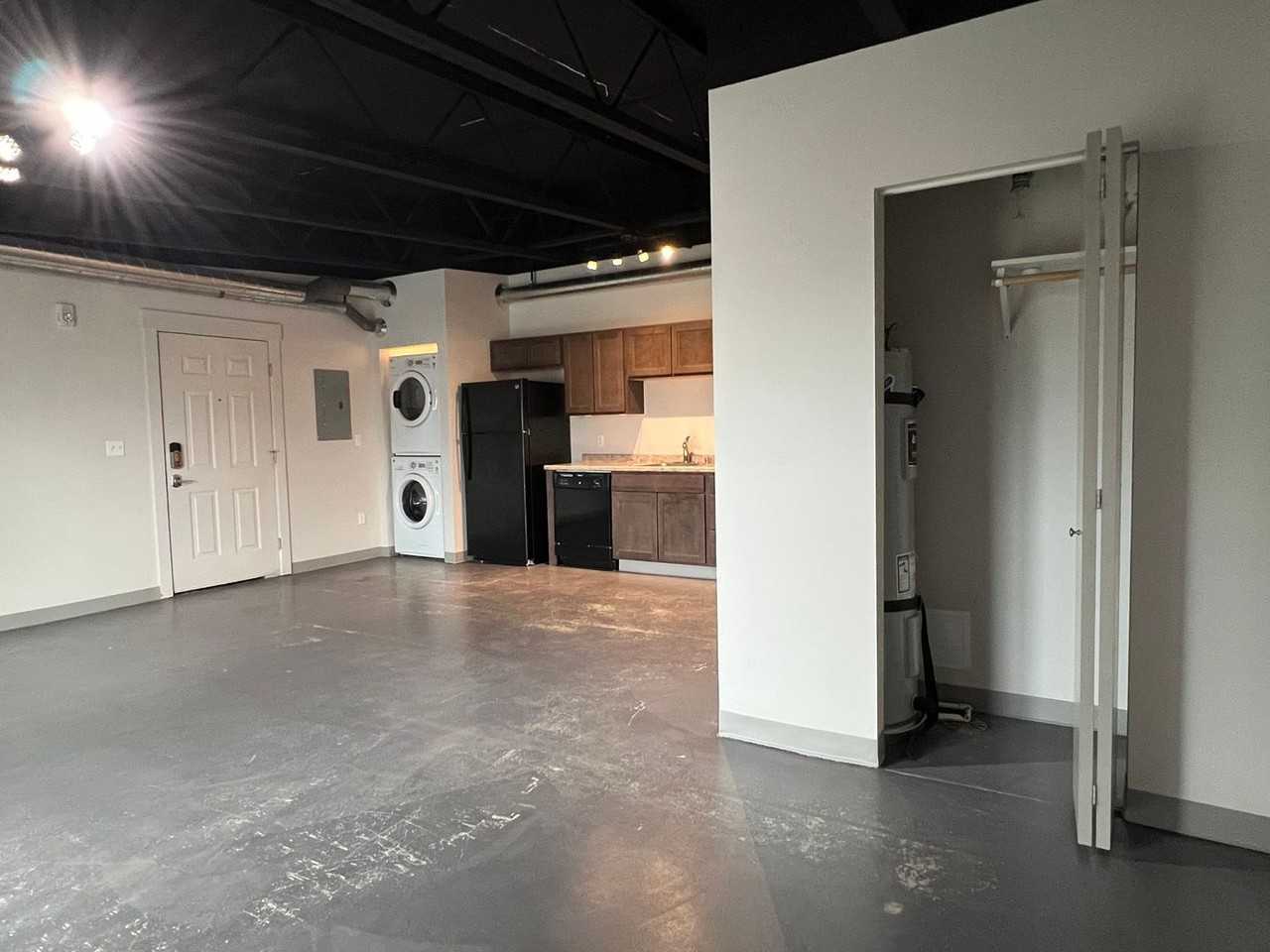 1026 W 1st St Unit D304 #D304 - Photo 4 of 6