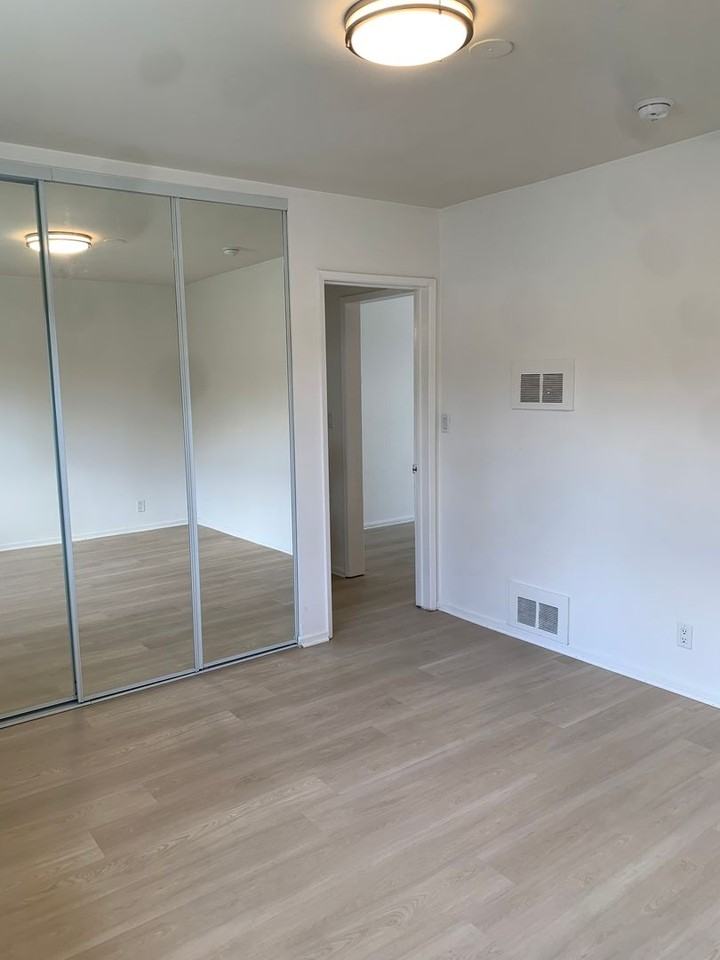 10651 Eastborne - Photo 4 of 8