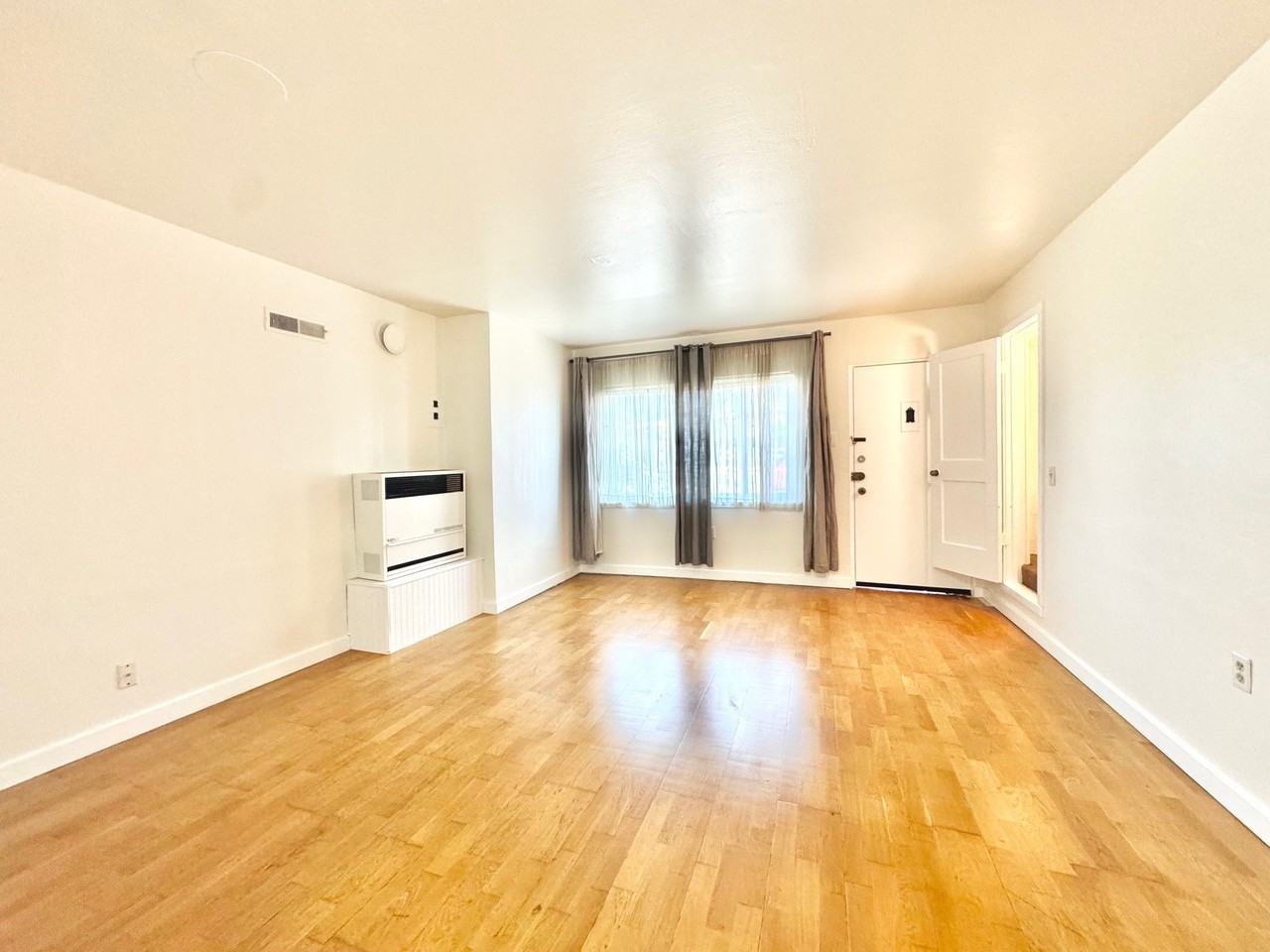 3110 Martin Luther King Junior Way - Photo 6 of 19