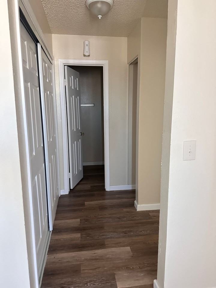 2 Bedrooms, 2 FULL Bathrooms! Adelanto, California! - Photo 6 of 11