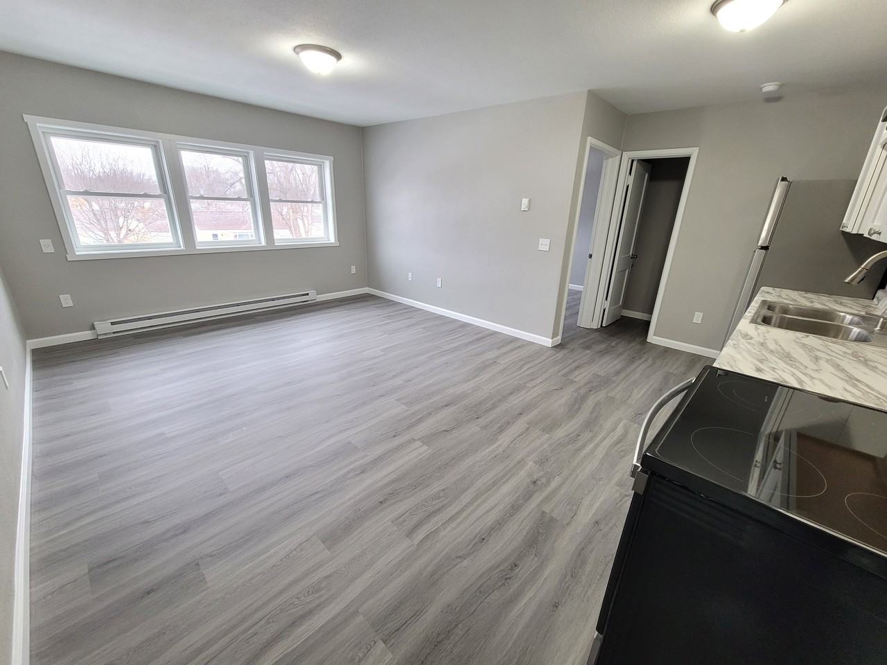 1351 Iowa Avenue Southeast - Photo 7 of 30