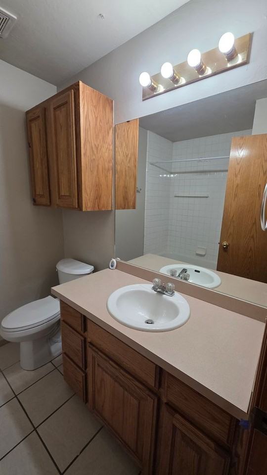 6820 Nw 135th Cir - Photo 5 of 20