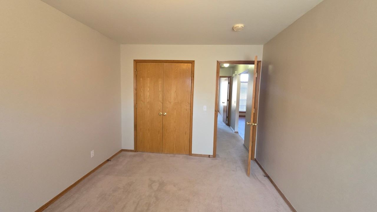 6820 Nw 135th Cir - Photo 6 of 20