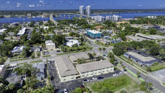 400 Oakridge Blvd #1 - Photo 1 of 1