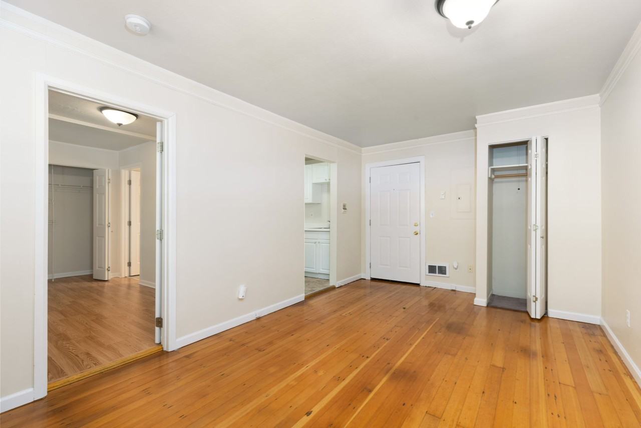 Parkside Apartments in Capitol Hill - Photo 2 of 9