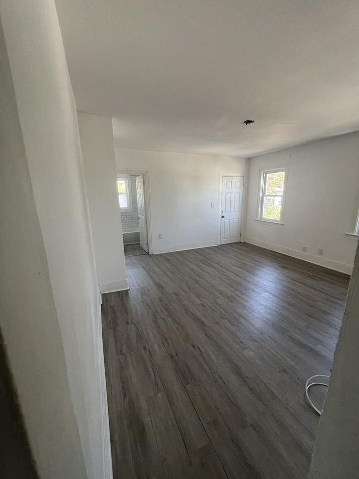 Fairview St - Photo 5 of 8