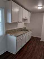 Downstairs Beautiful 3br/1bath with a private yard. Must See! - Photo 1 of 1