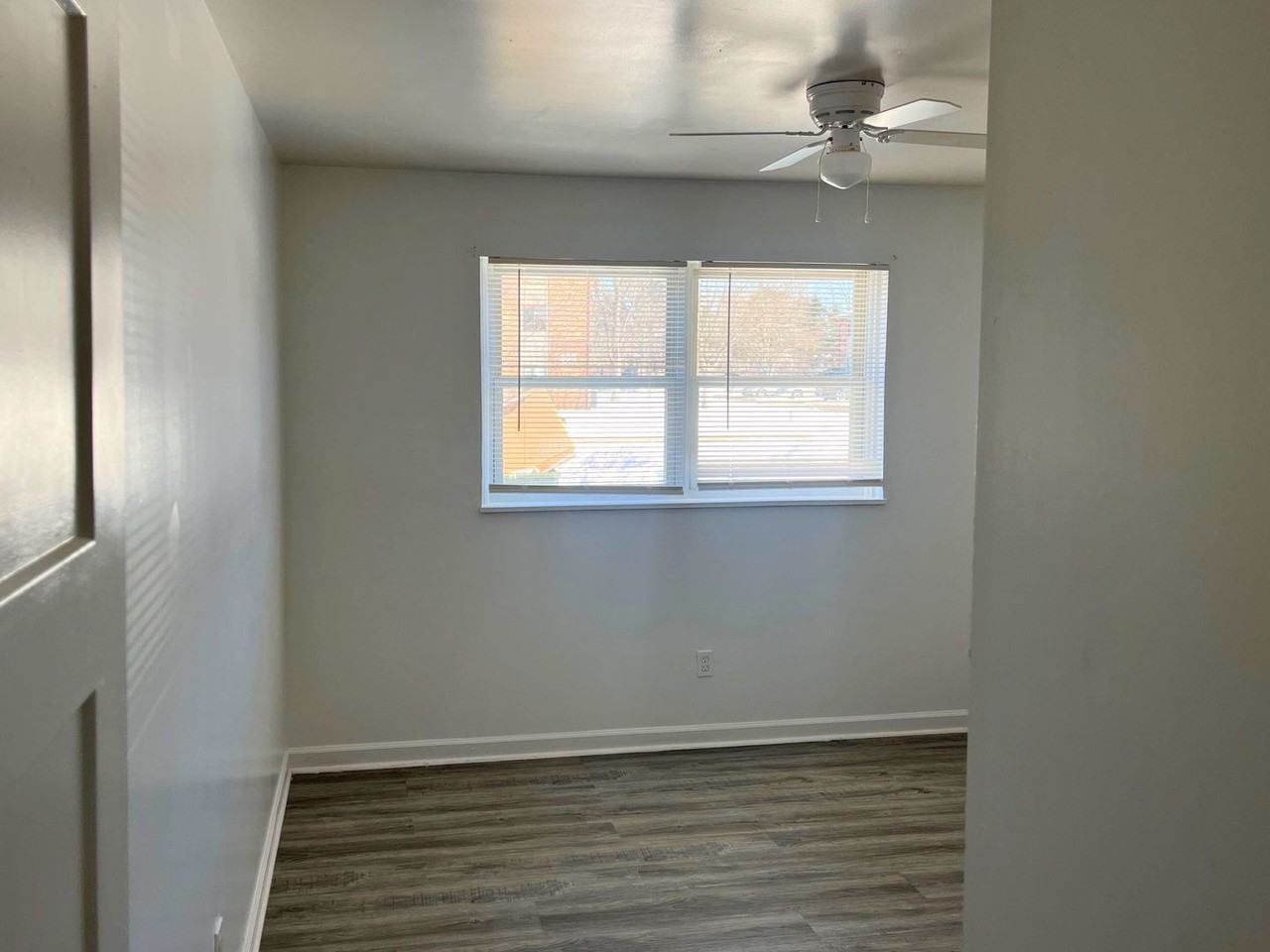 306 Elmwood Drive - Photo 5 of 11