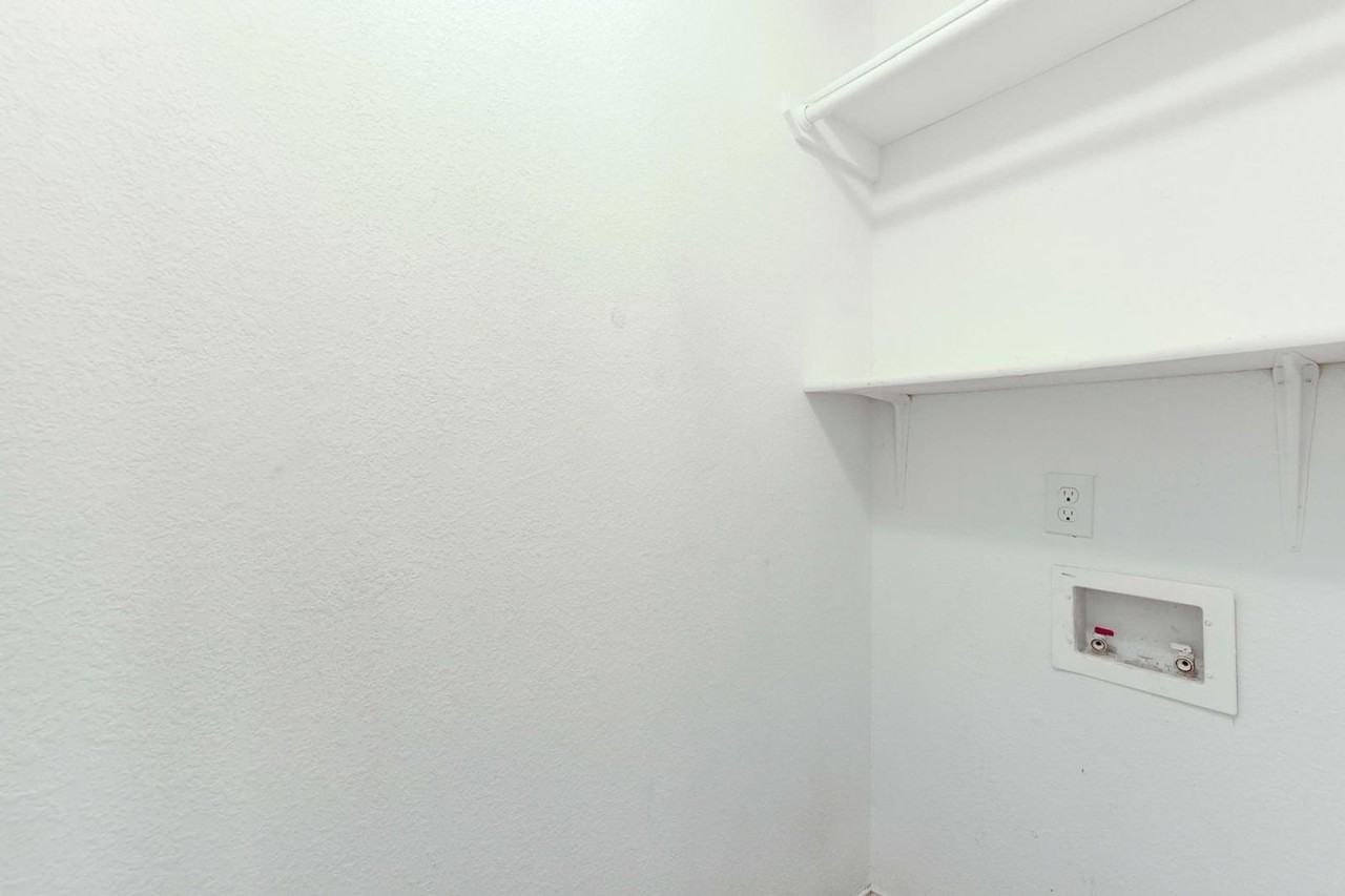 5906 Greengate Dr #A - Photo 5 of 24