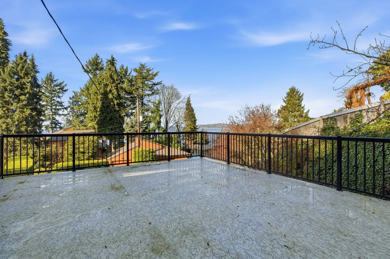 1058 California Ln Sw - Photo 4 of 50