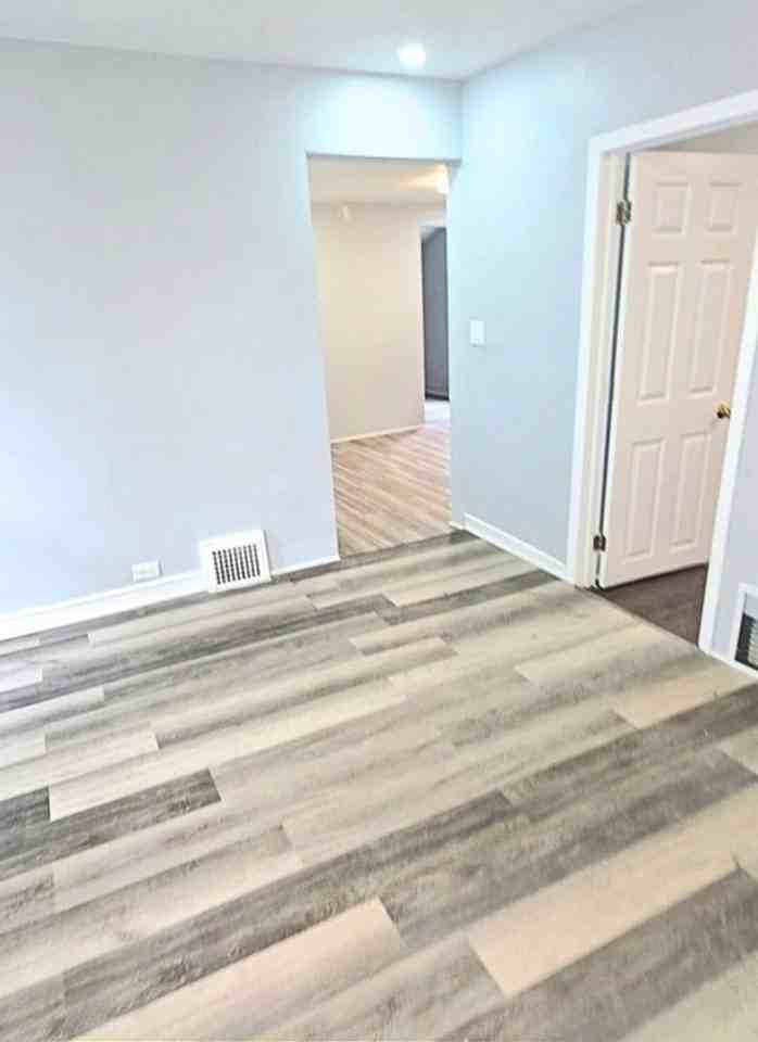 53 Mill St - Photo 2 of 20