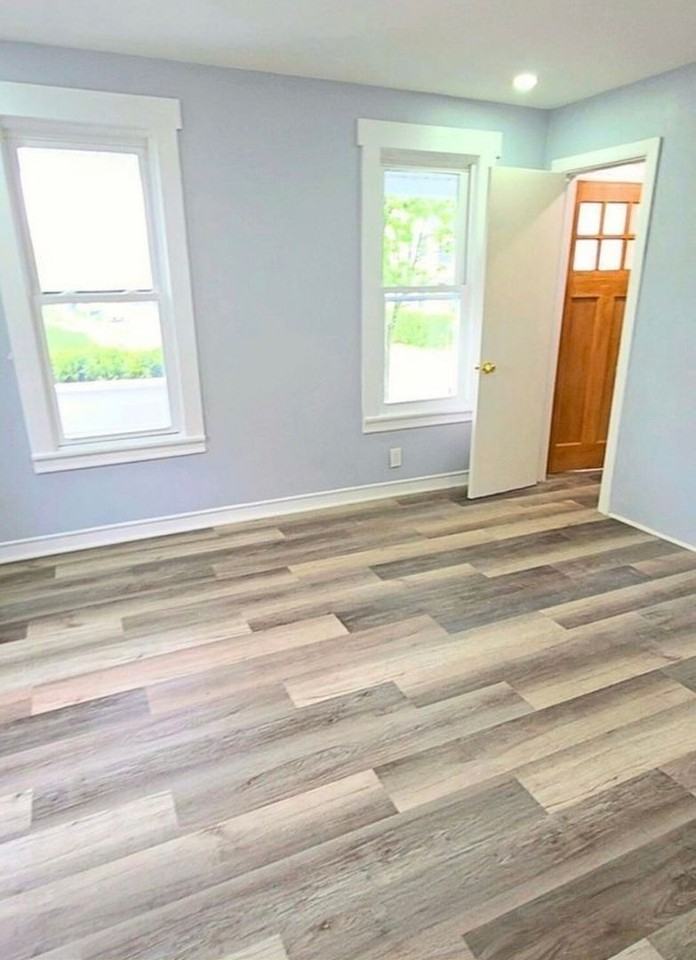 53 Mill St - Photo 3 of 20