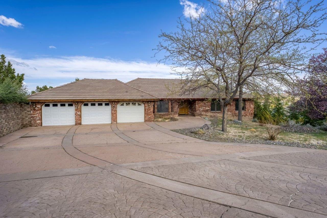 3400 Southampton Dr - Photo 4 of 50