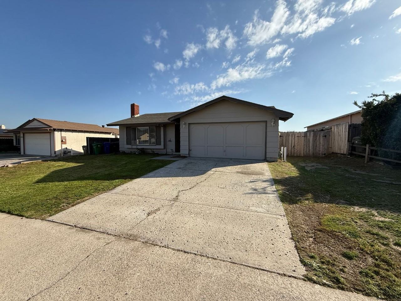 10047 Three Oaks Way - Photo 2 of 18