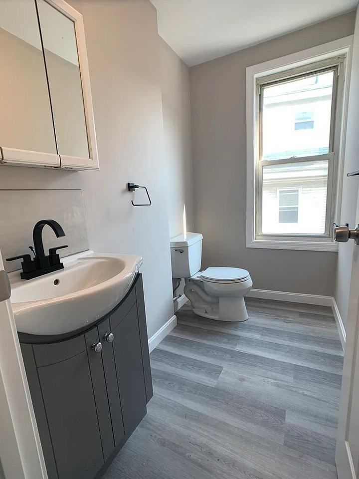 70 Quint Ave - Photo 6 of 15