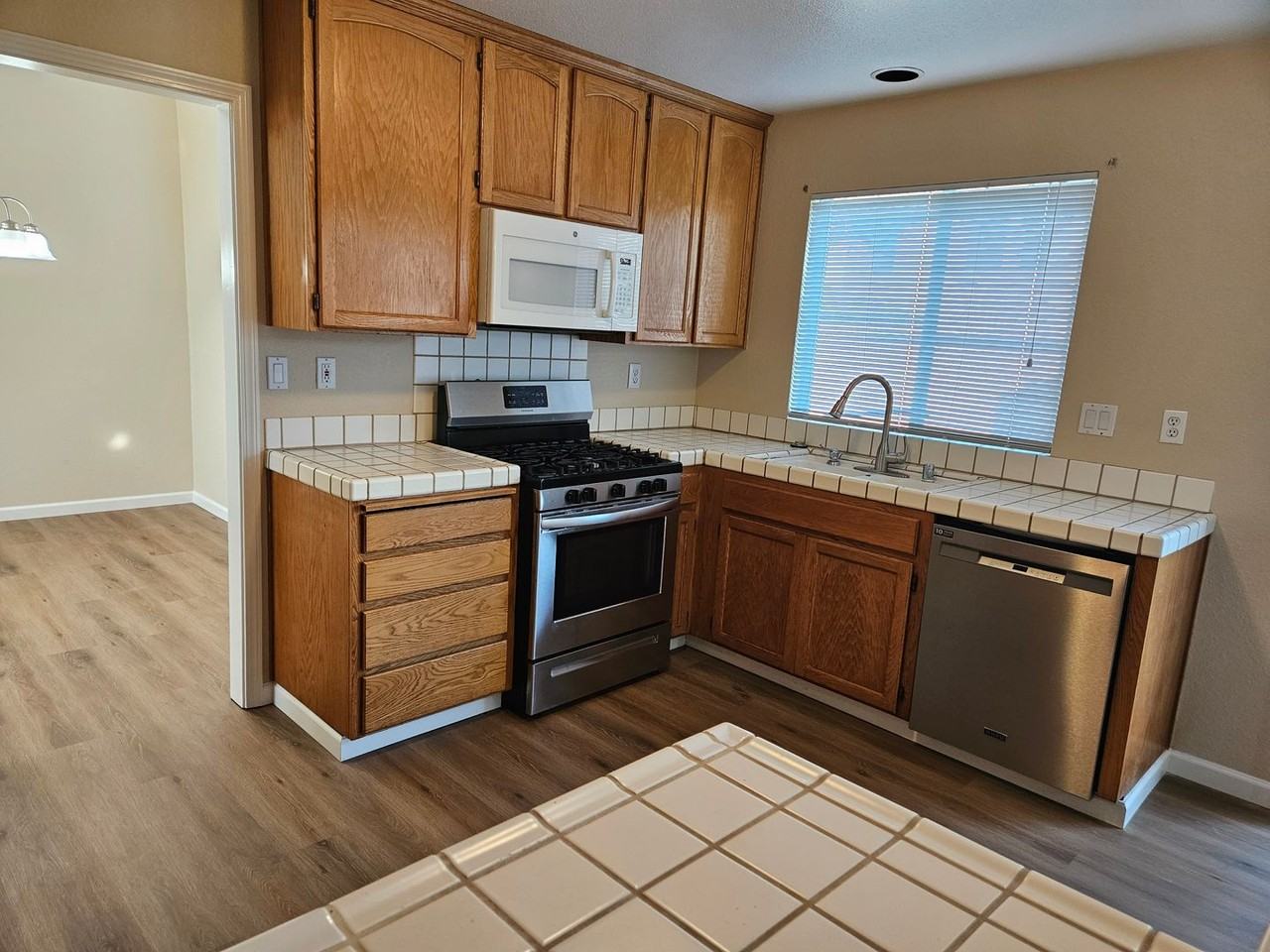 1715 Mount Silliman Way - Photo 6 of 24