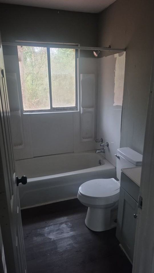 415 W Thomas Ct - Photo 6 of 7