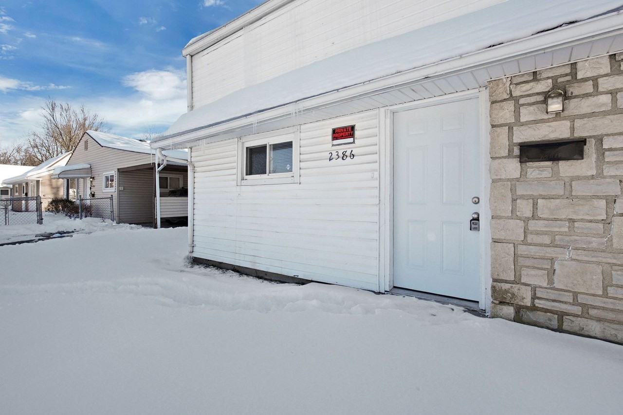 2386 Century Dr - Photo 4 of 25