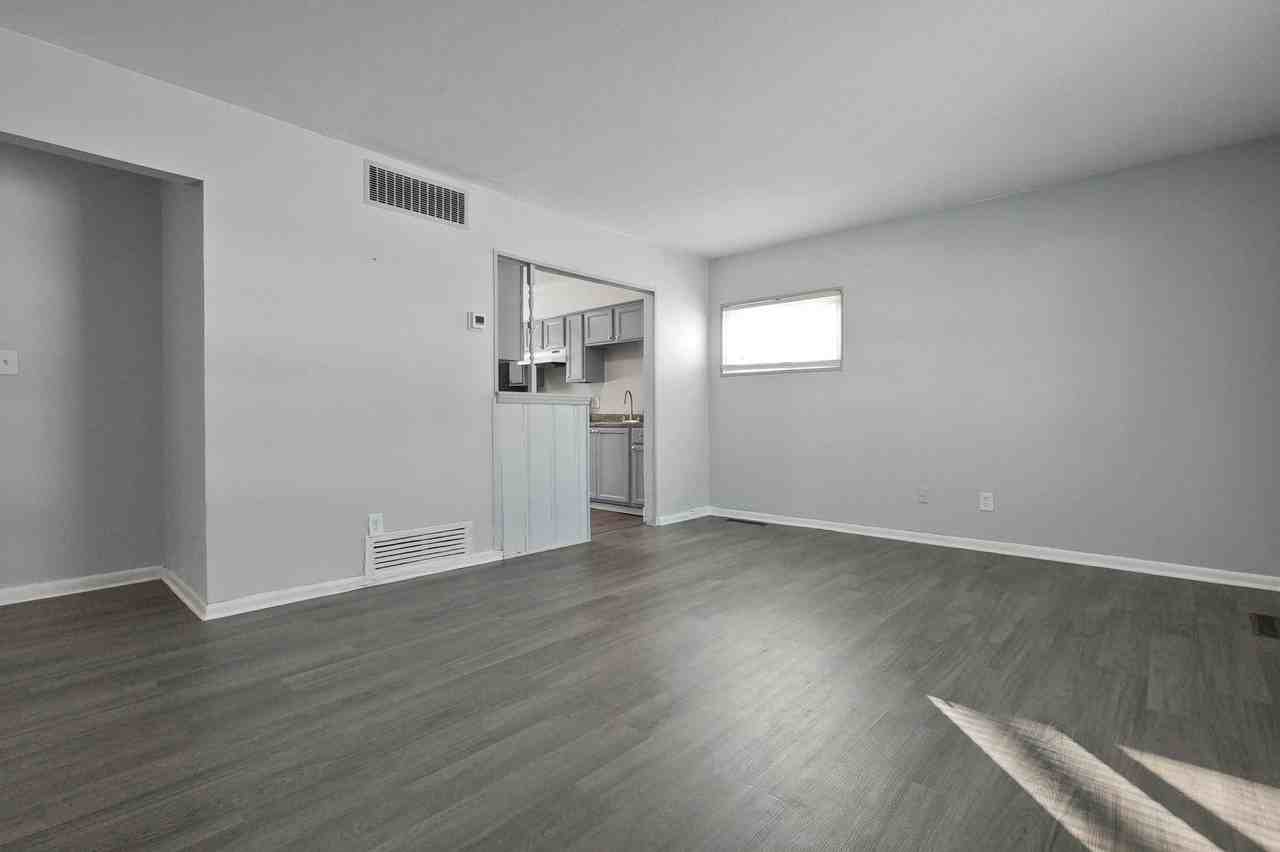 2386 Century Dr - Photo 6 of 25