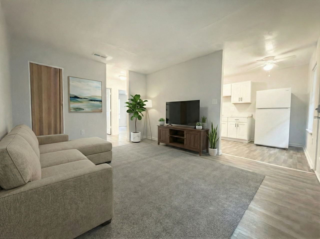 Stallion Grove - Photo 3 of 15