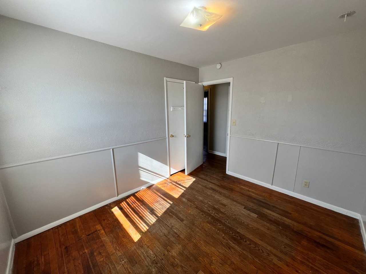 10505 E 40th St - Photo 7 of 18