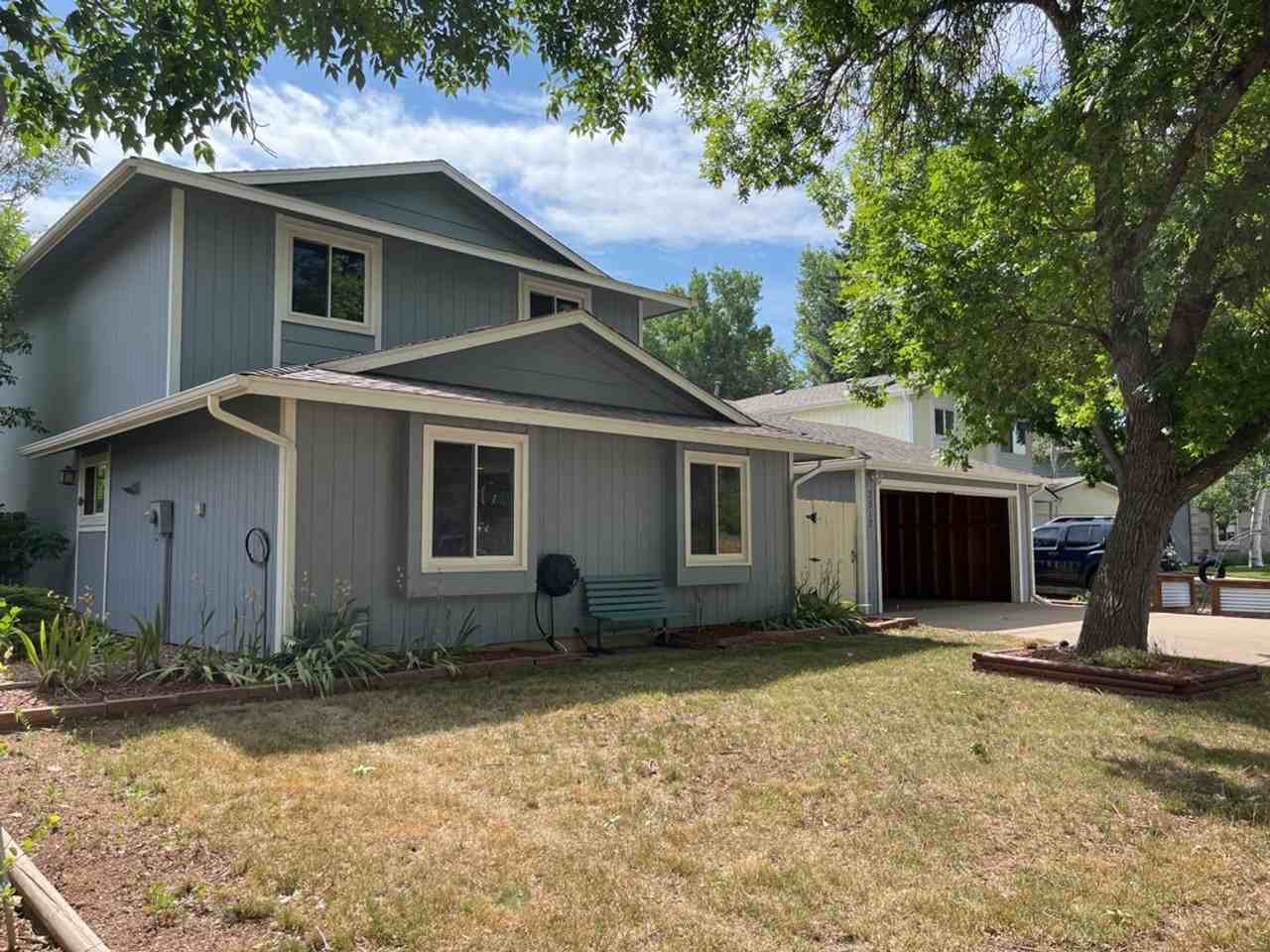 3312 Downing Ct - Photo 2 of 33